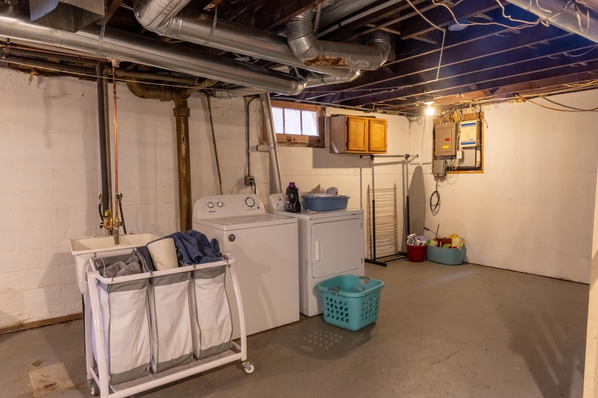 3706 Dupont Ave N, Minneapolis, MN 55412