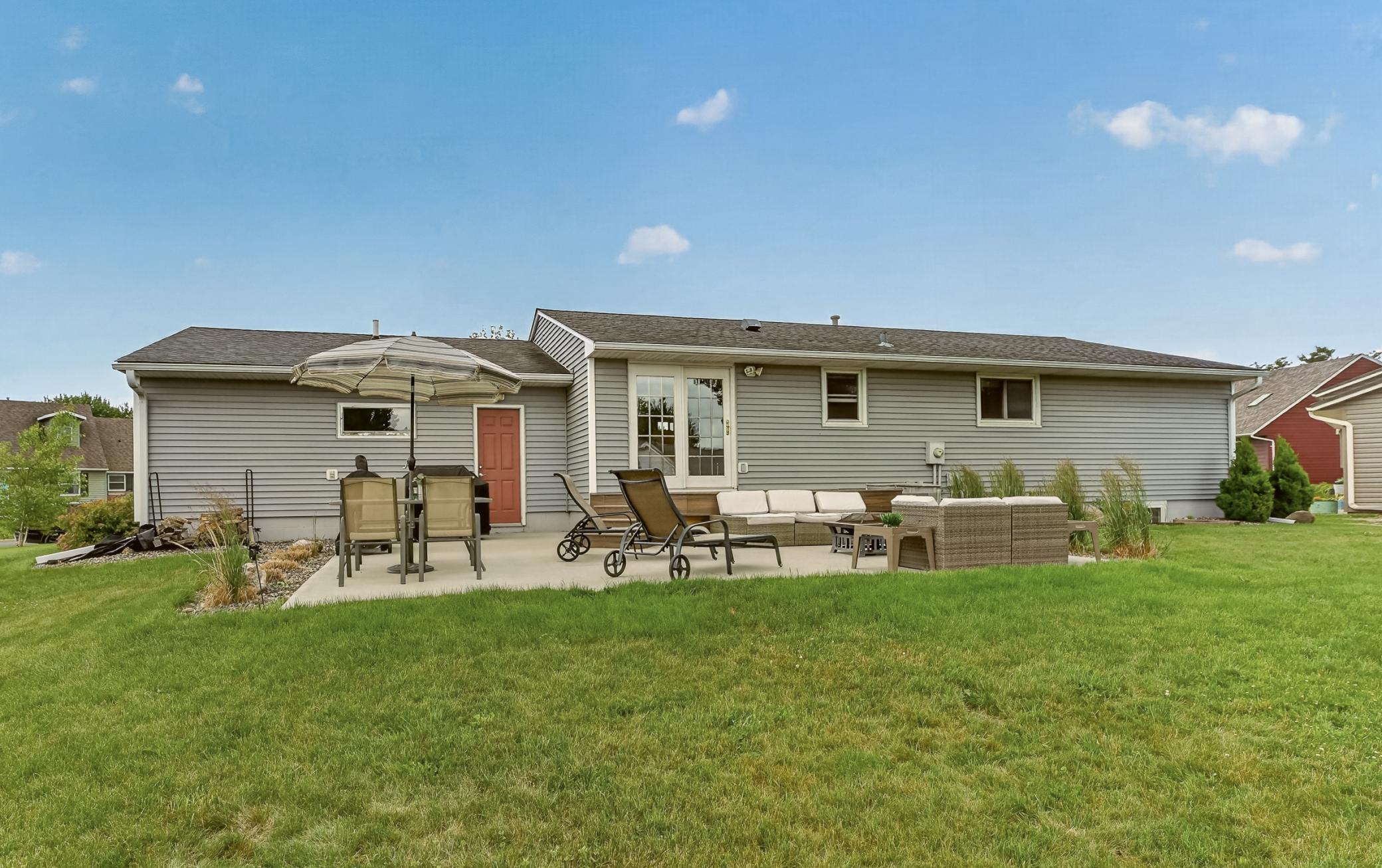 811 3rd Ave SE, Stewartville, MN 55976
