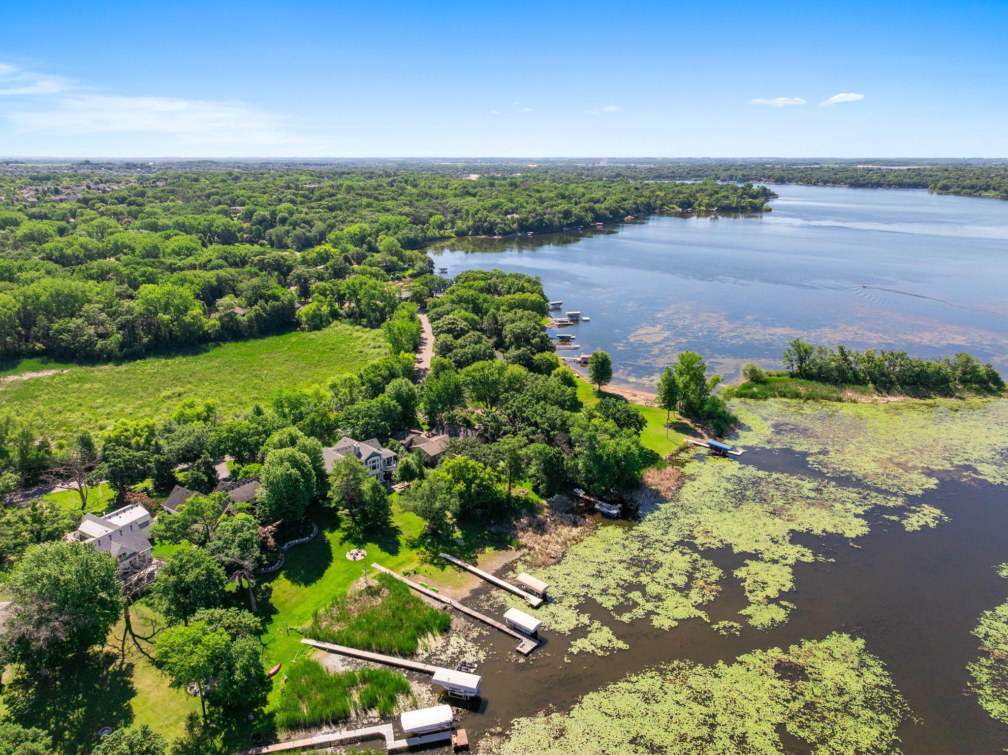 19001 Orchard Trl, Lakeville, MN 55044