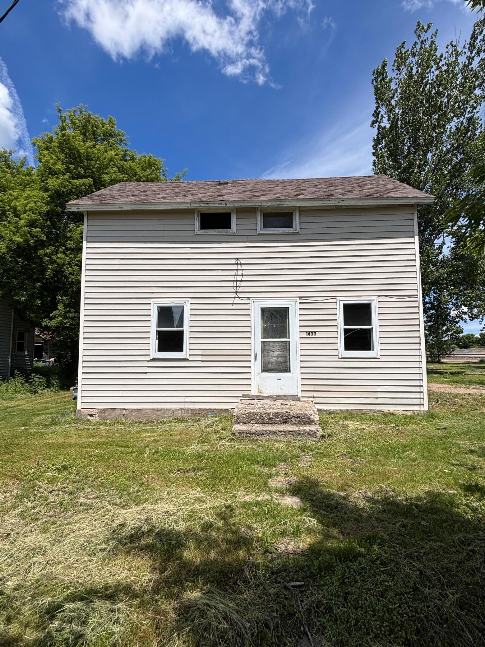 1433 1st Ave NE, Glenwood, MN 56334