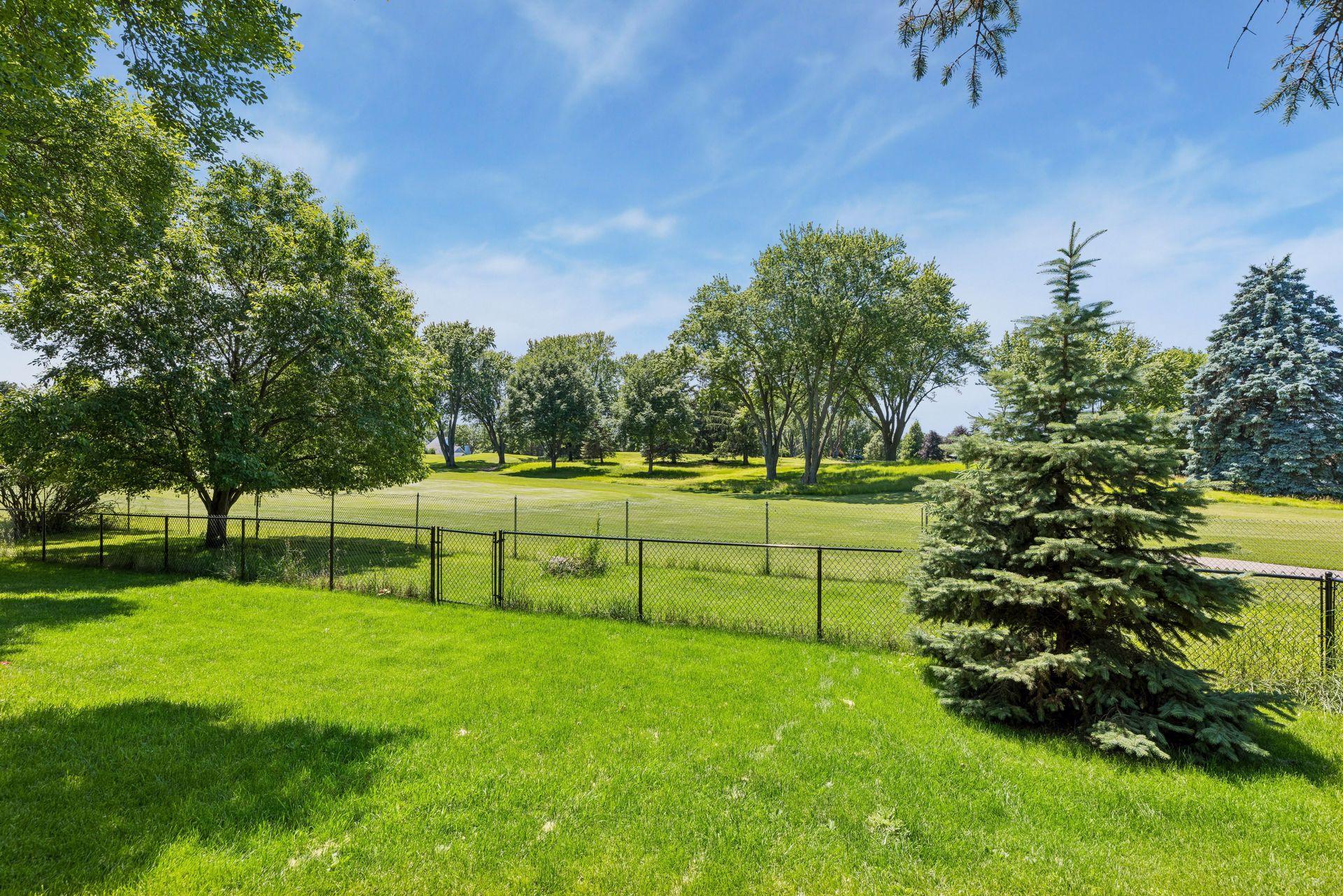 14315 Wedgeway Ct, Eden Prairie, MN 55346