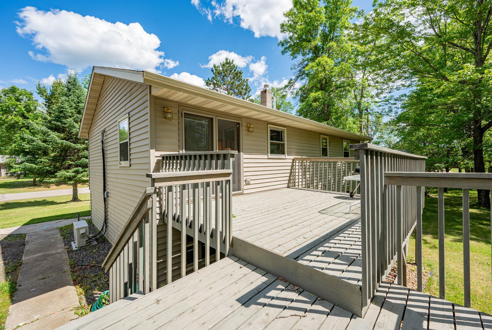 26699 Evergreen Ln, Cohasset, MN 55721