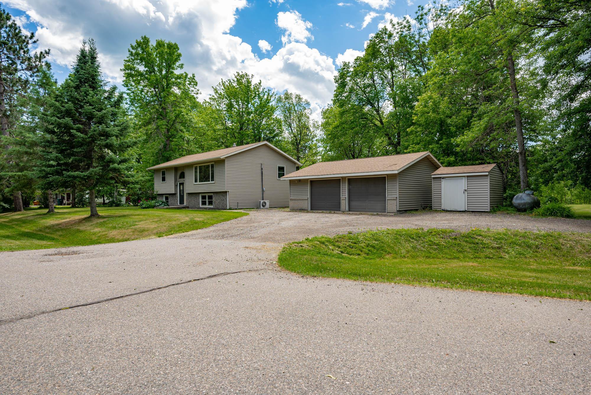 26699 Evergreen Ln, Cohasset, MN 55721