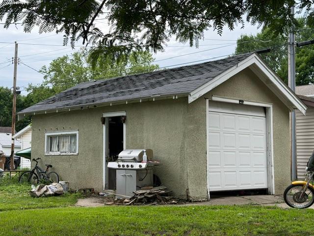 103 S 8th St, Montevideo, MN 56265