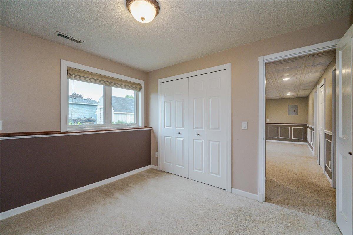 1765 Lincoln Ave, Saint Paul Park, MN 55071