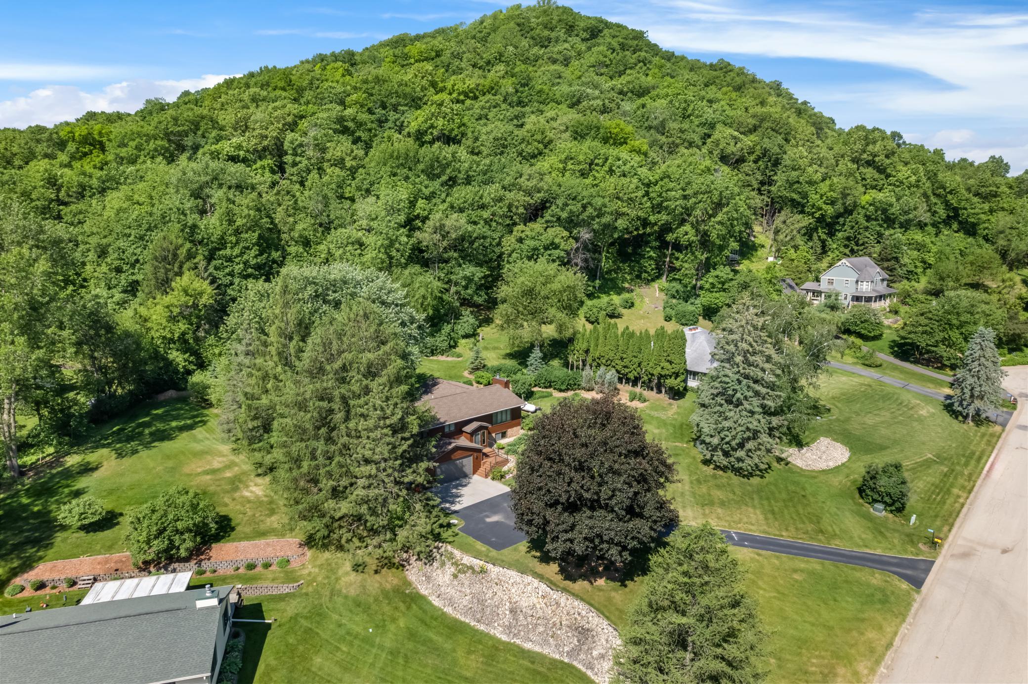 39109 Karen Ct, Winona, MN 55987