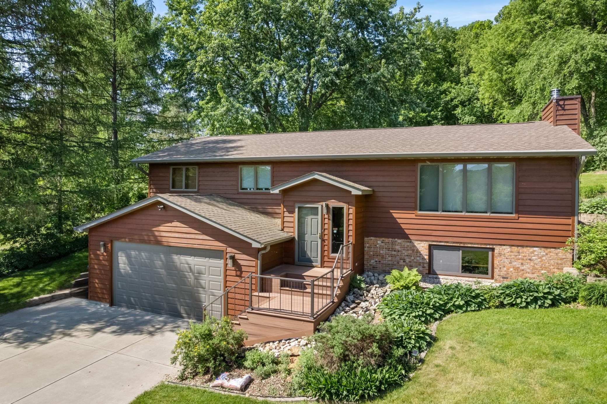 39109 Karen Ct, Winona, MN 55987