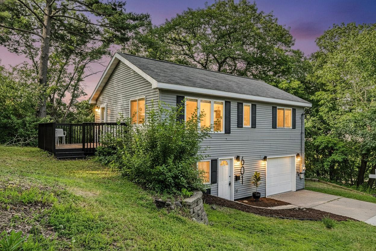 601 Annapolis St E, Saint Paul, MN 55118