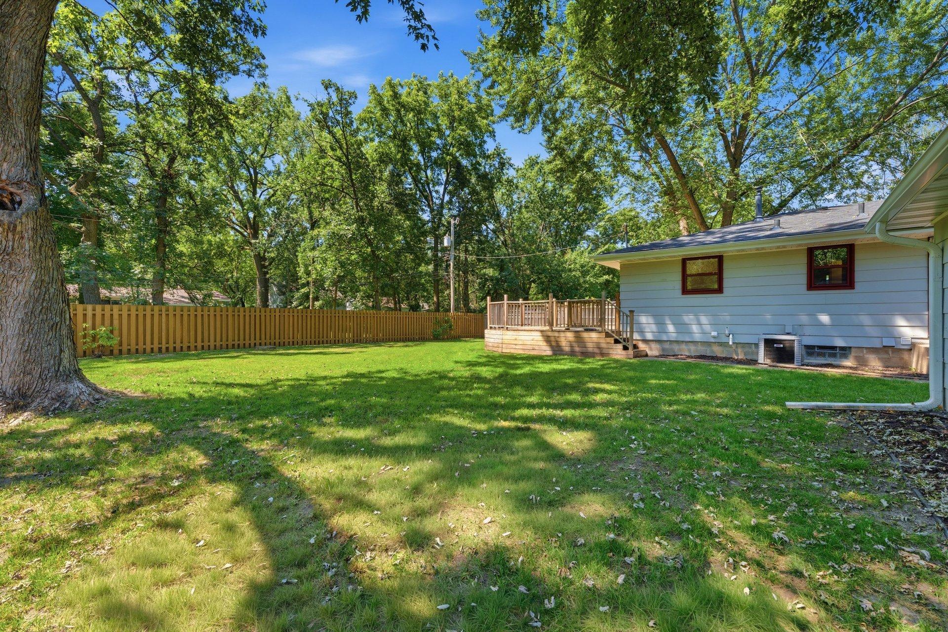 2808 Laport Dr, Mounds View, MN 55112