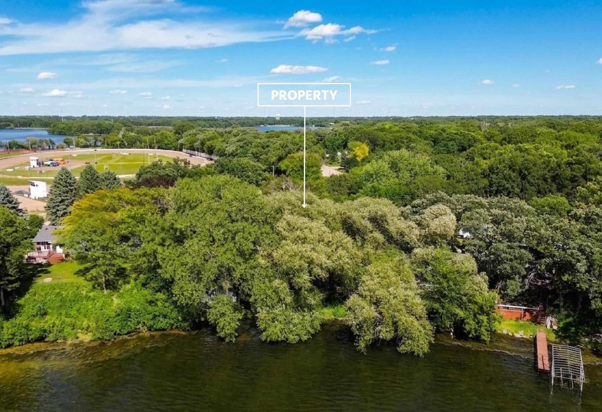 733 11th St NW, Willmar, MN 56201