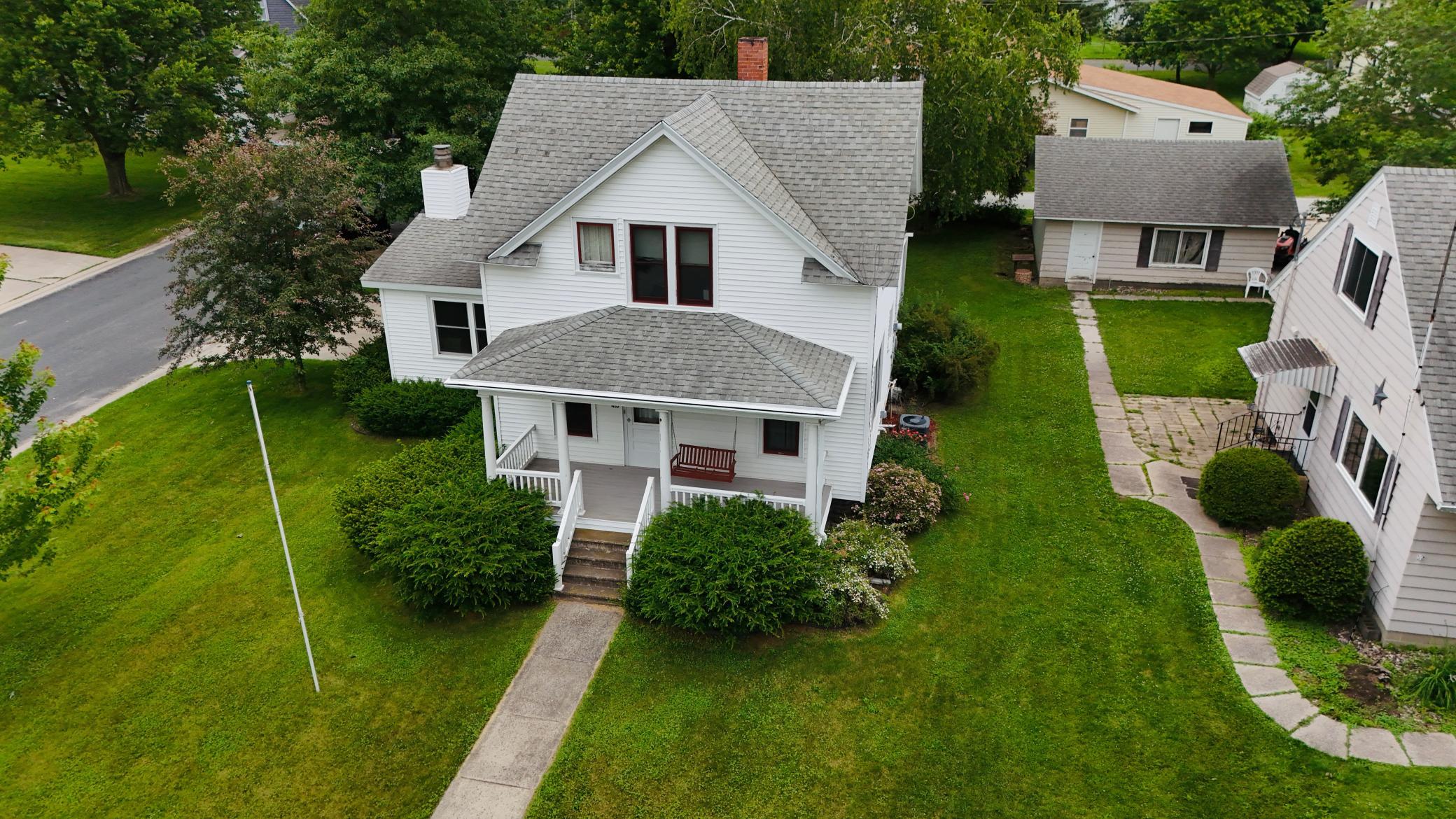 410 1st Ave SE, Harmony, MN 55939