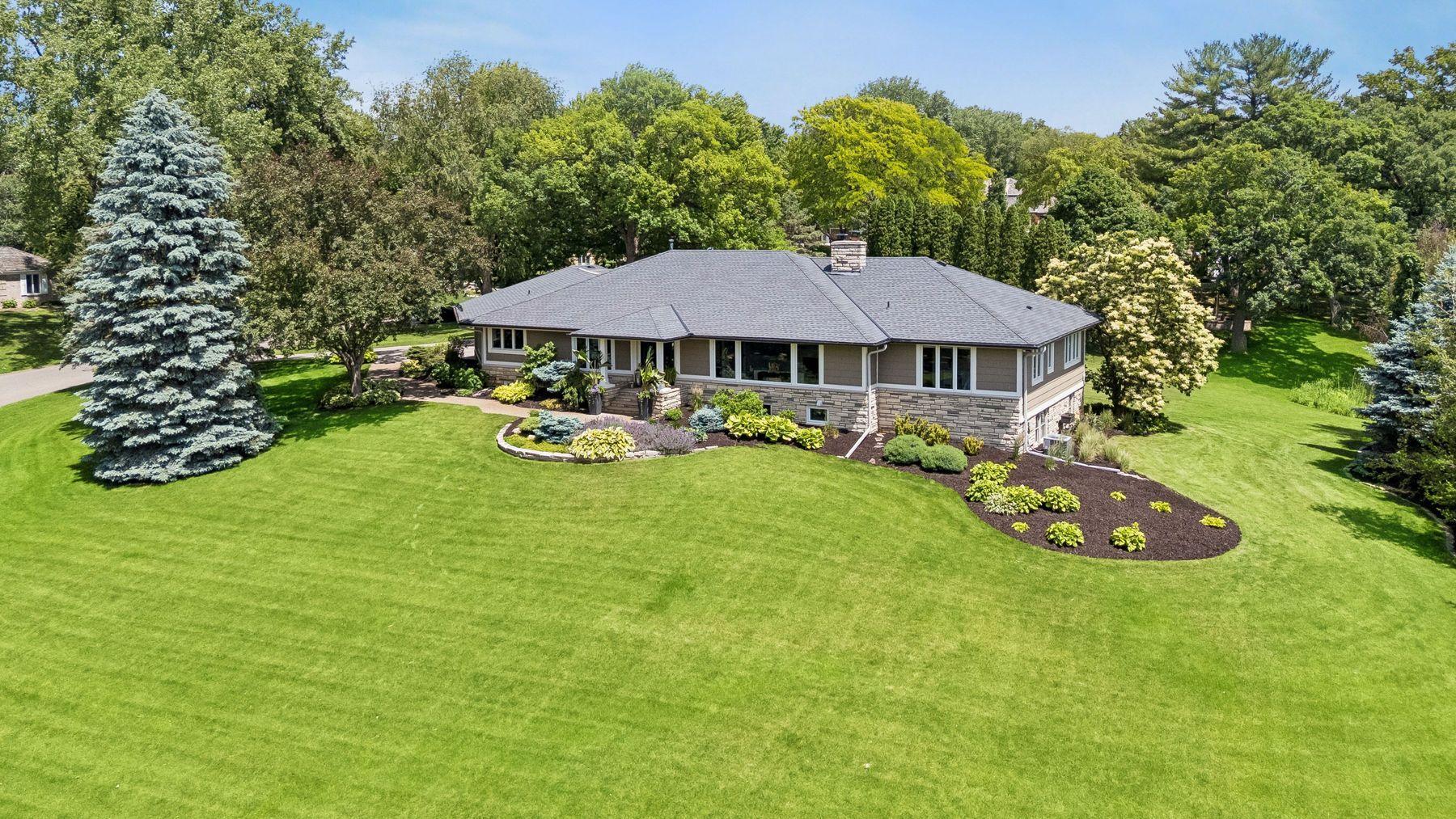 6641 Parkwood Rd, Edina, MN 55436