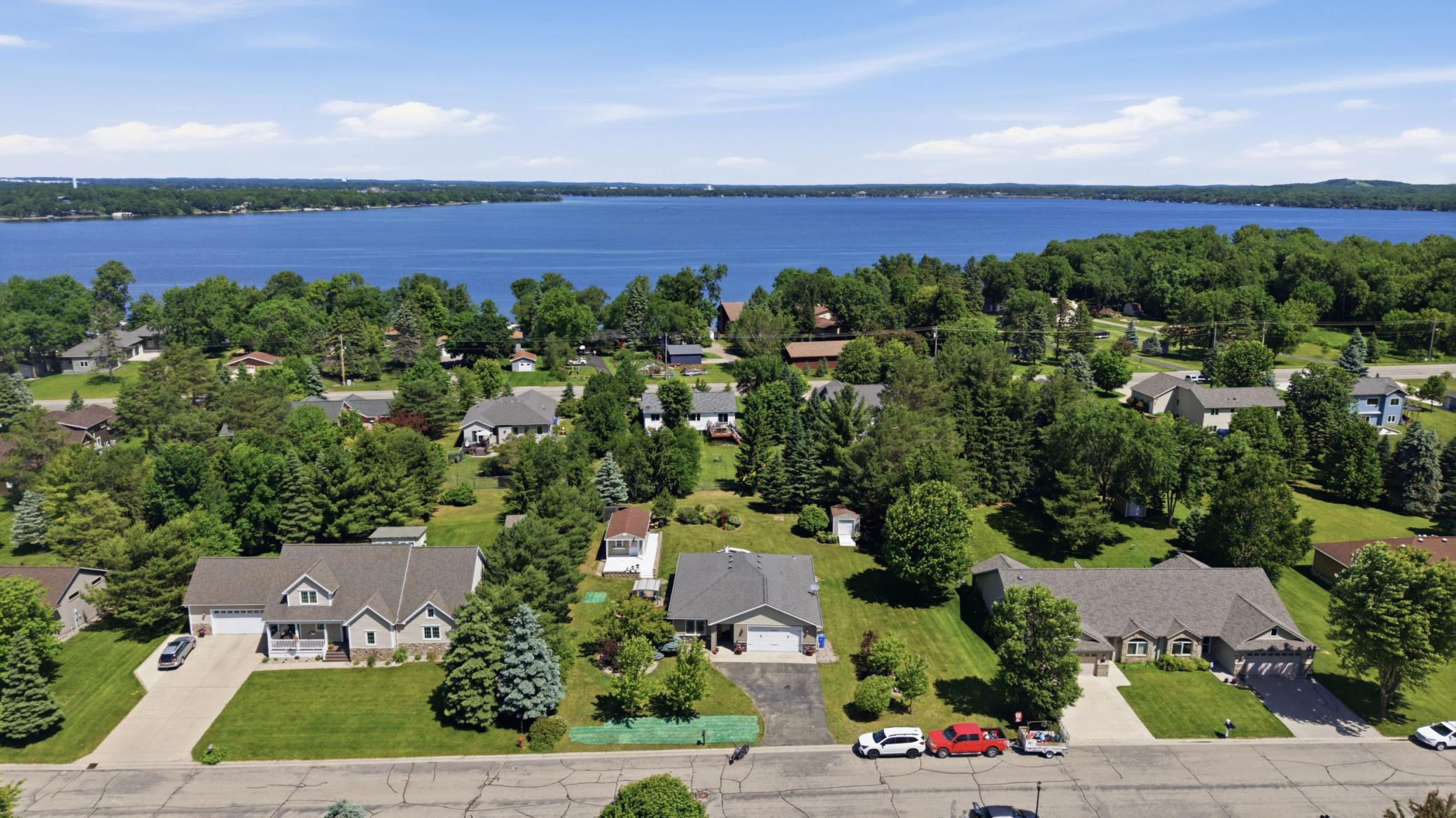 728 Lake Forest Cir, Detroit Lakes, MN 56501