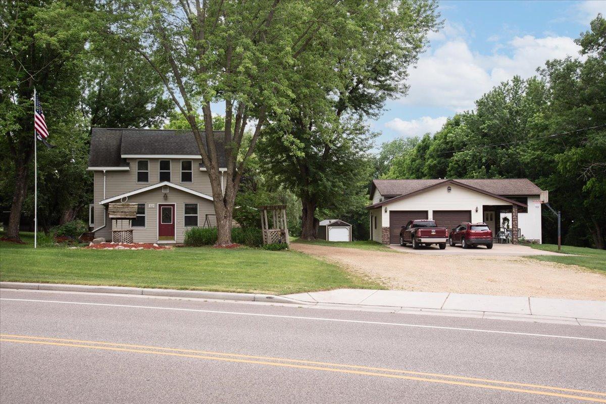 321 Drier St, Durand, WI 54736
