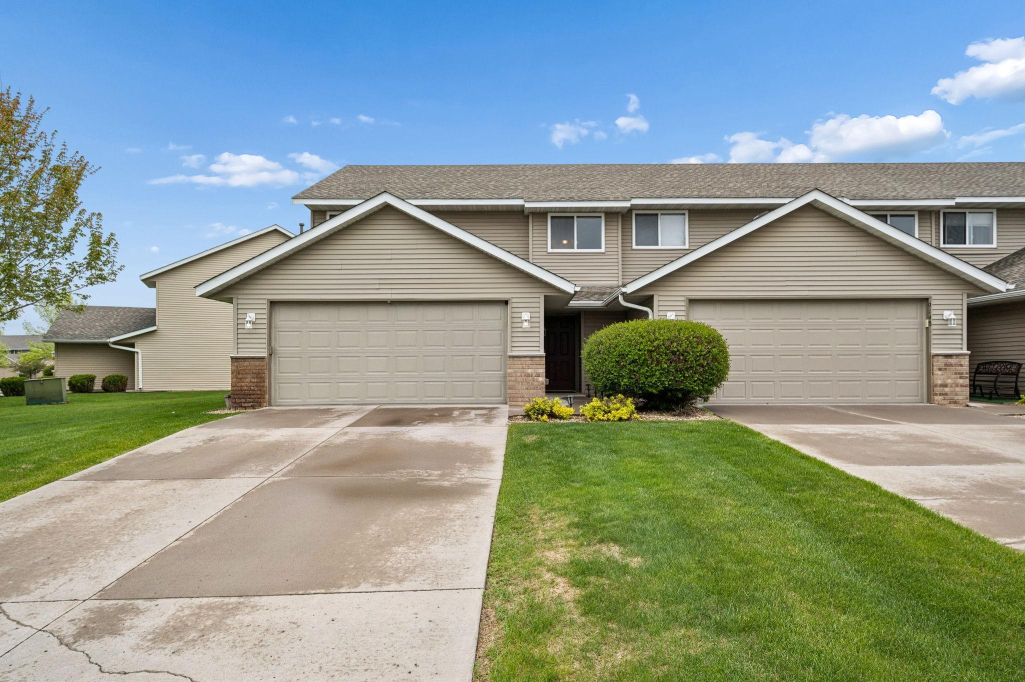 9154 Goodrich Dr, Monticello, MN 55362