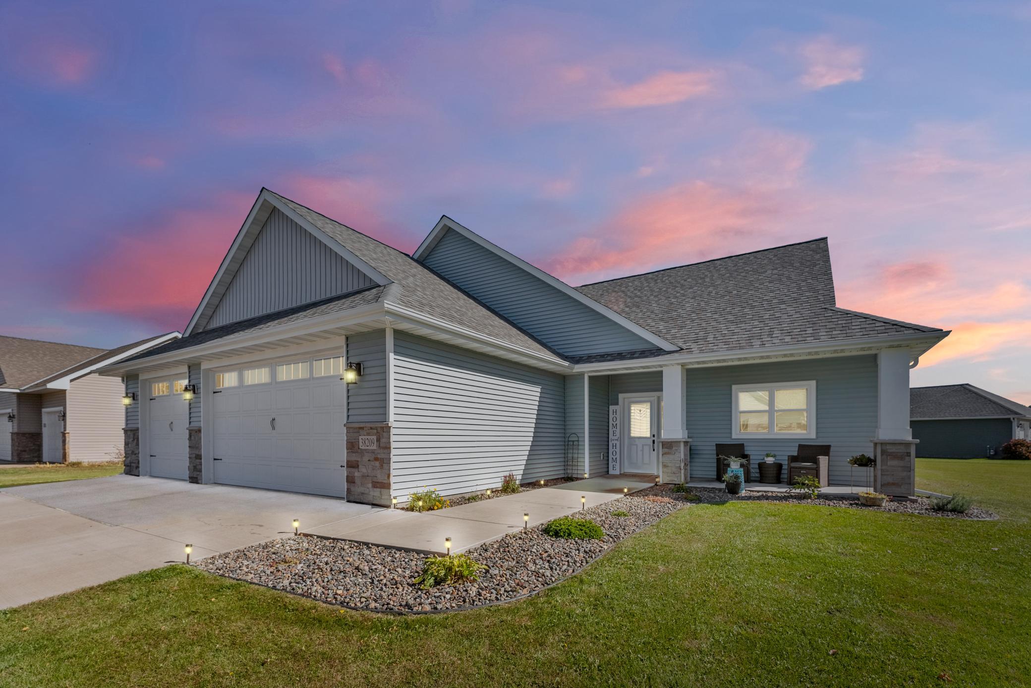 38209 Everett Ave, North Branch, MN 55056