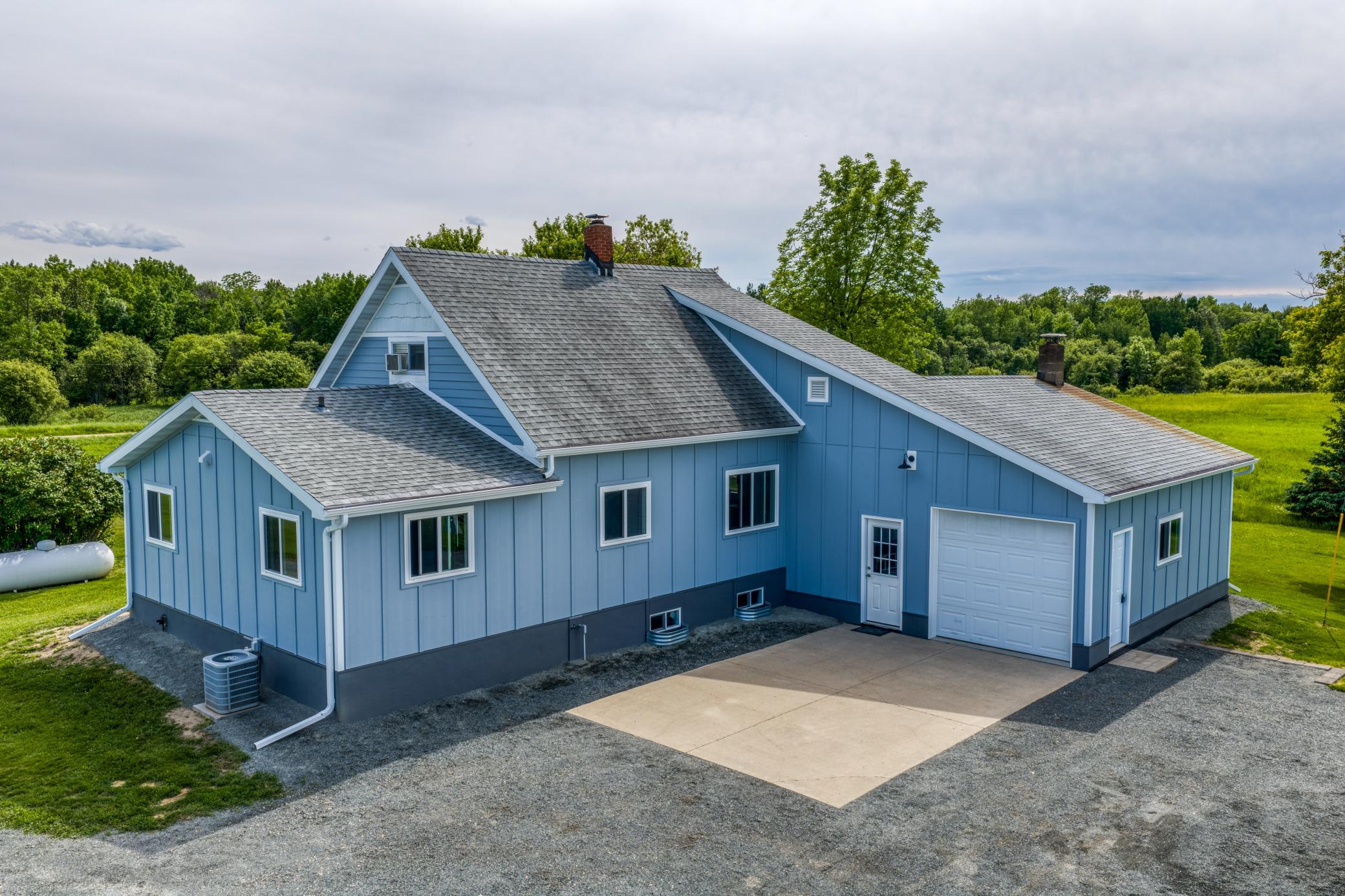 2589 Lindgren Rd NE, Bemidji, MN 56601