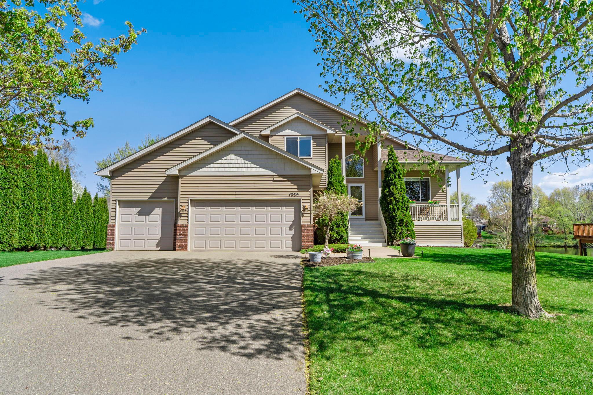1839 Quebec St, Centerville, MN 55038