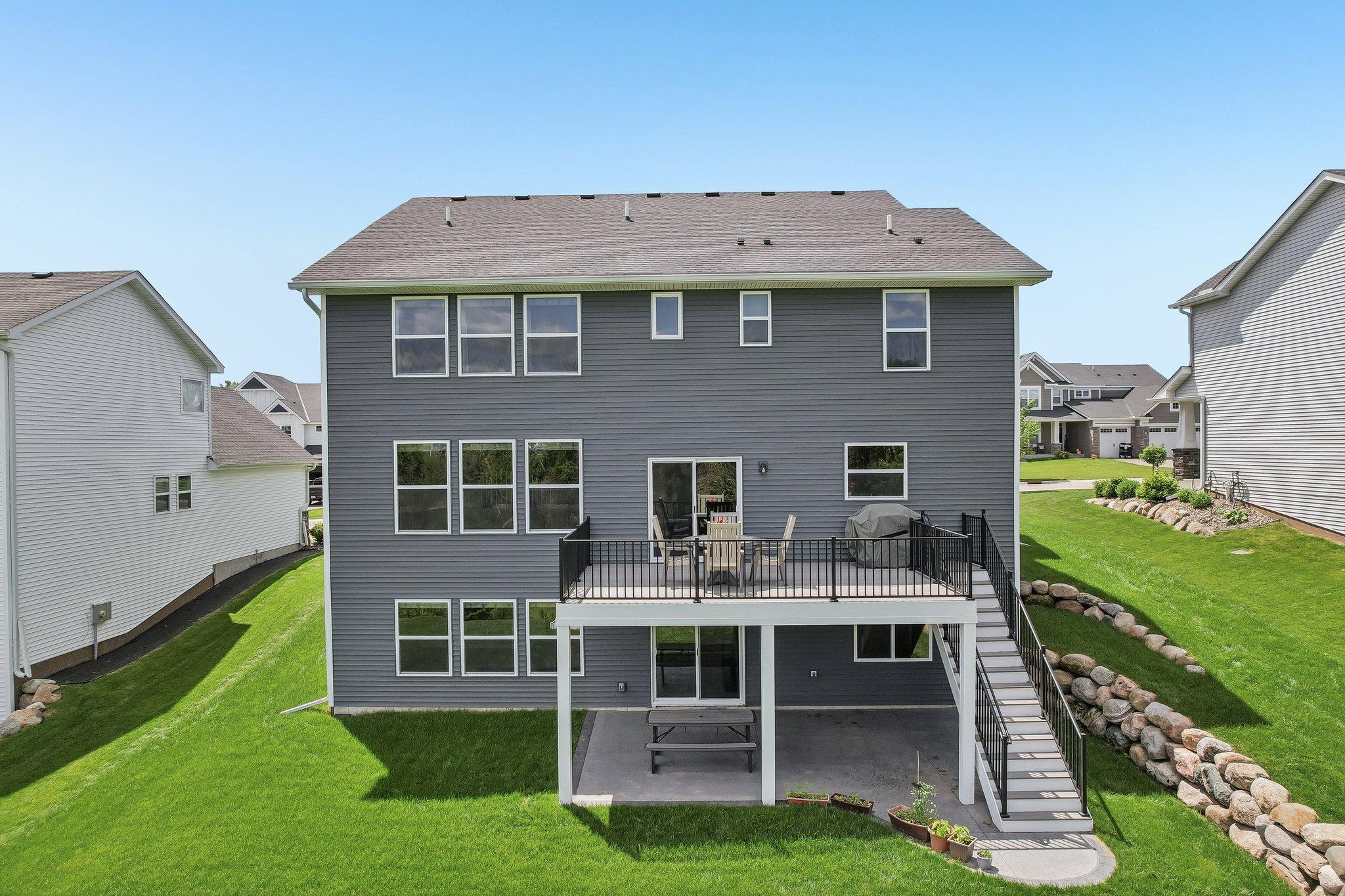9560 Timber Ter, Victoria, MN 55386