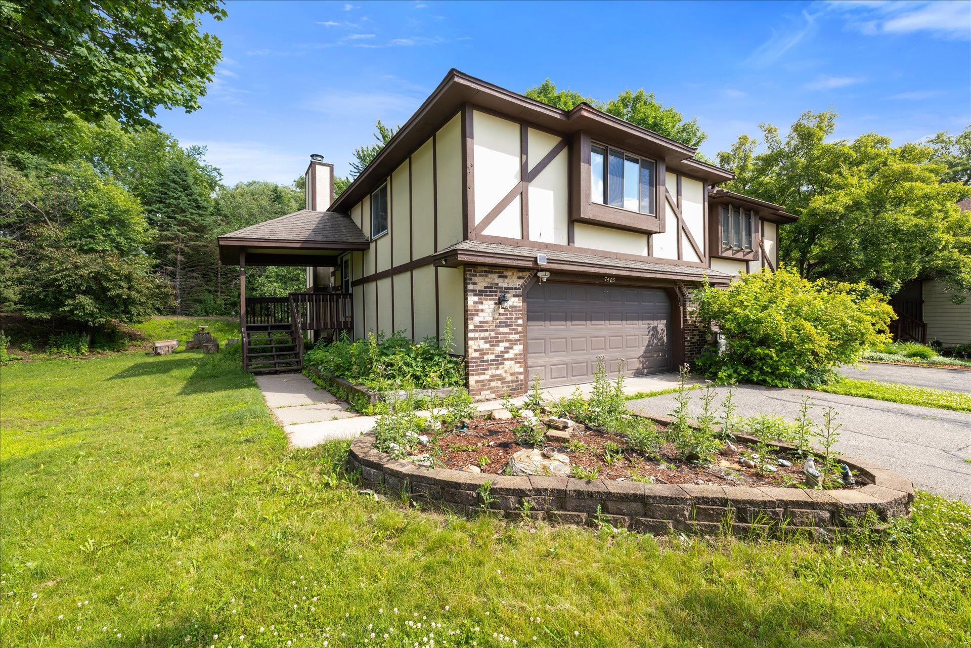 7405 Scot Ter, Eden Prairie, MN 55346