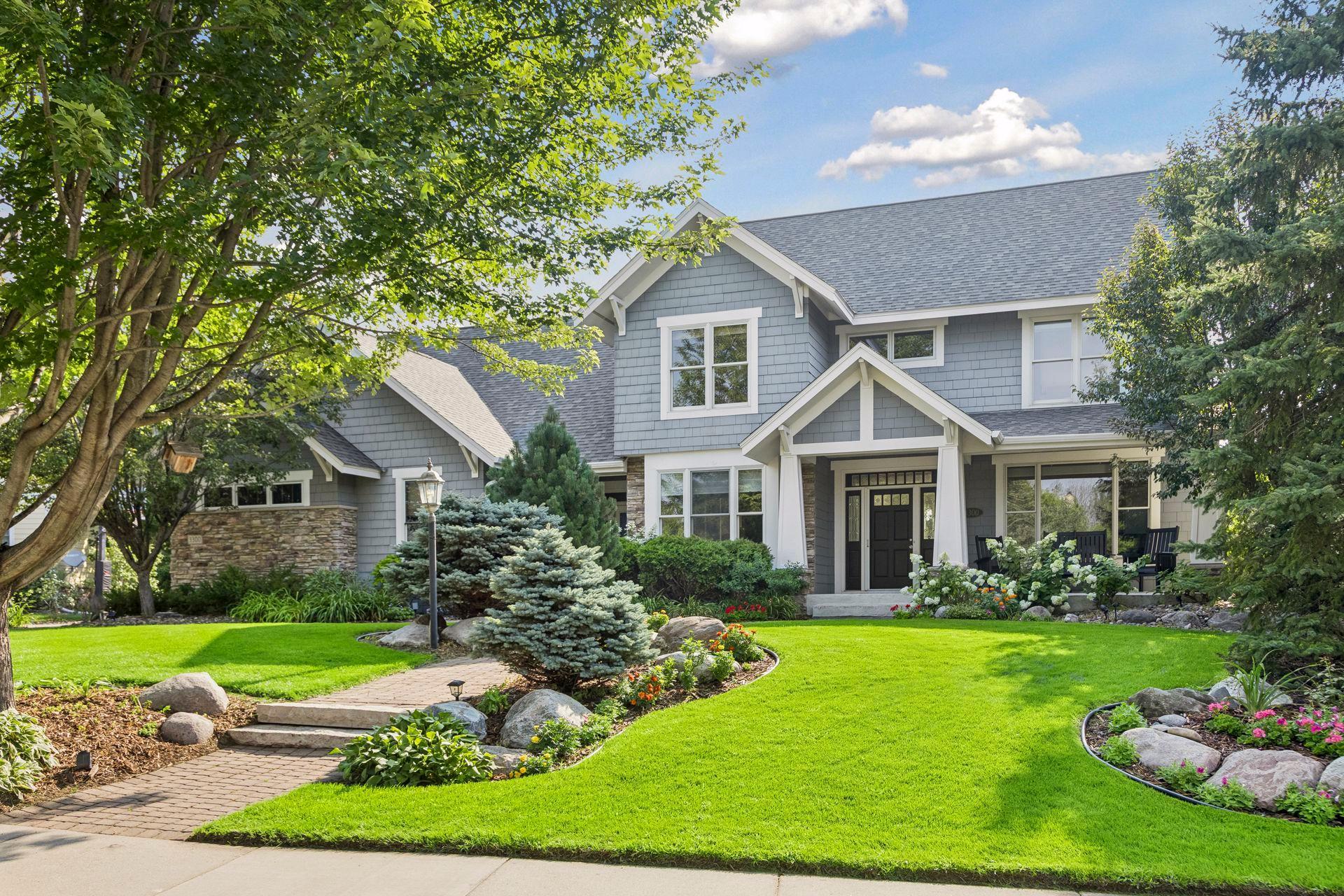 3300 Crestmoor Bay, Woodbury, MN 55125