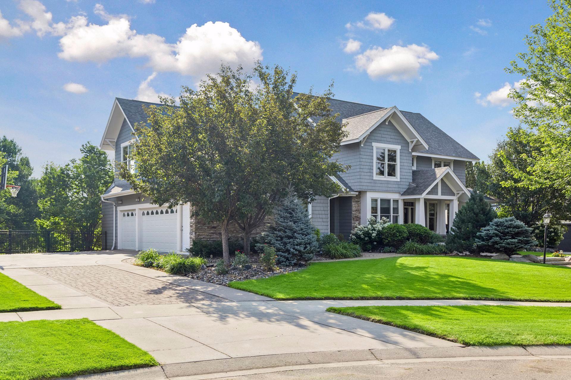 3300 Crestmoor Bay, Woodbury, MN 55125