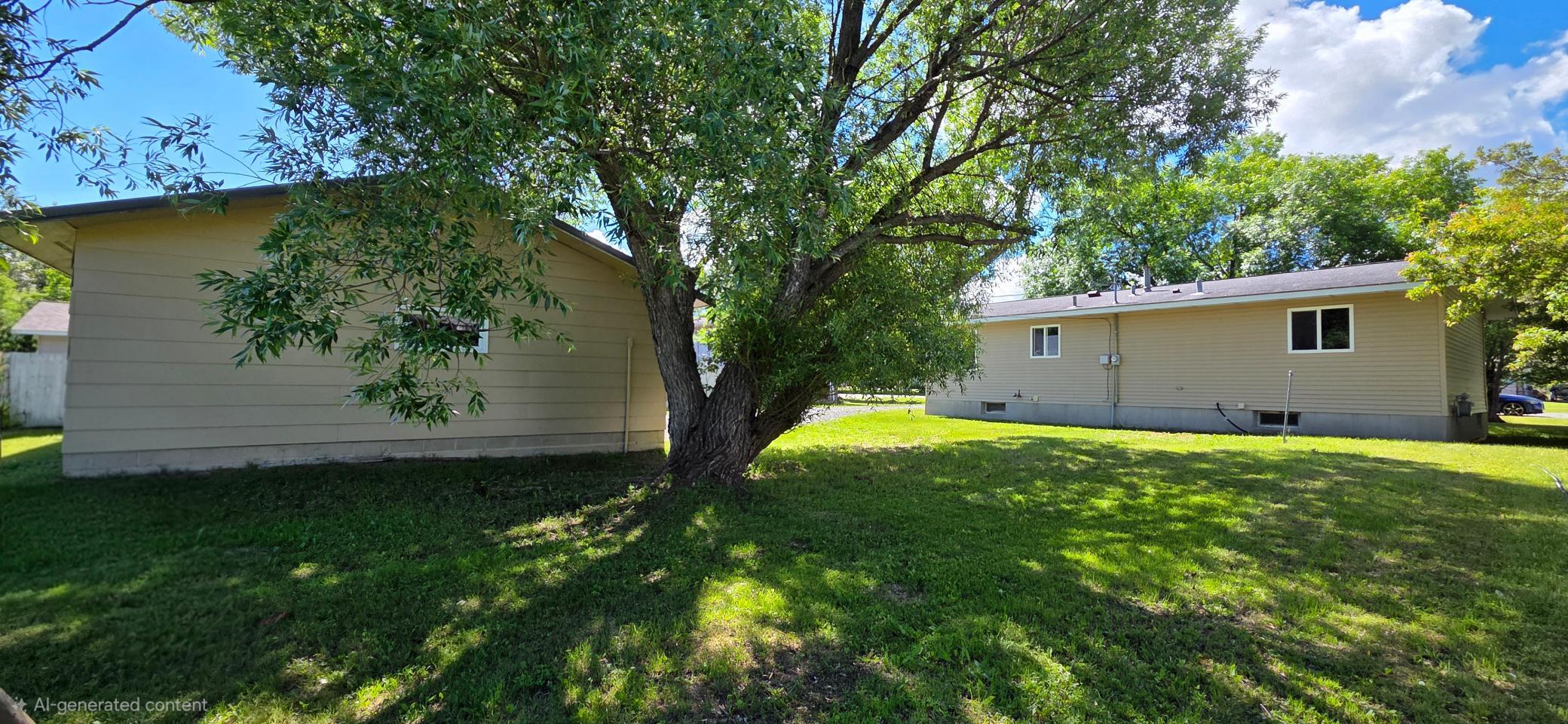 610 16th St E, International Falls, MN 56649