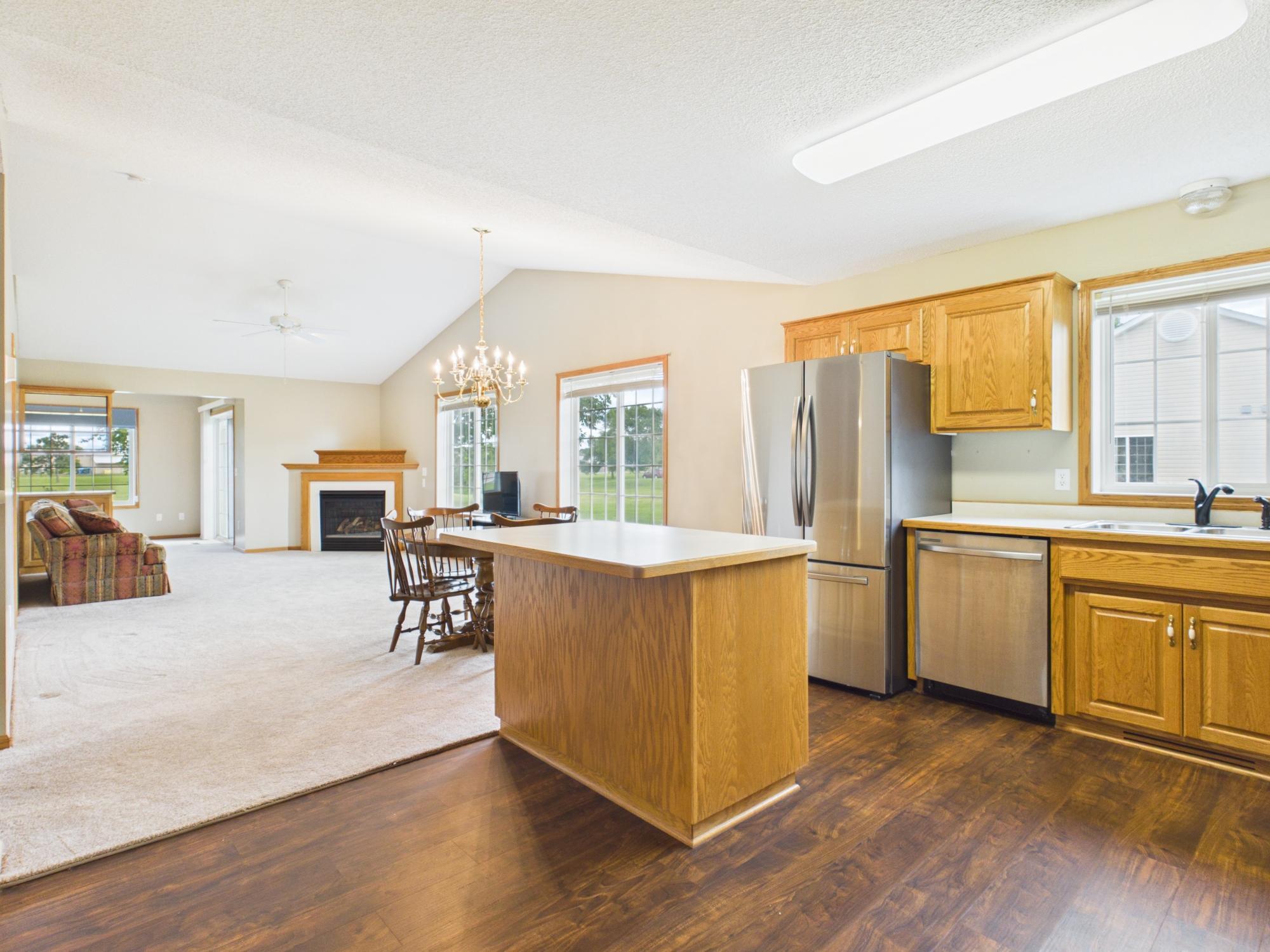 632 Minnesota Ave, Big Lake, MN 55309