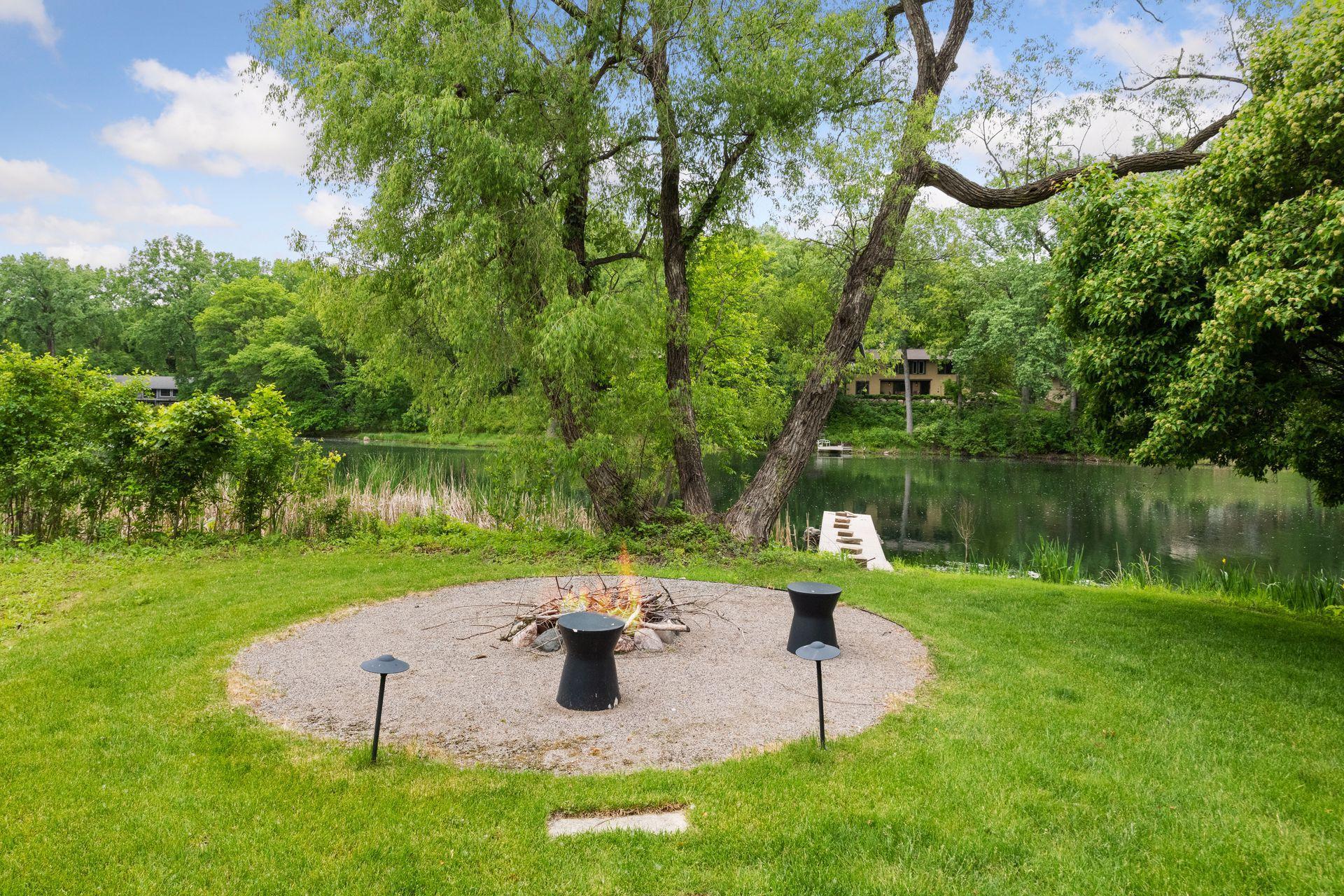 6816 Cheyenne Cir, Edina, MN 55439