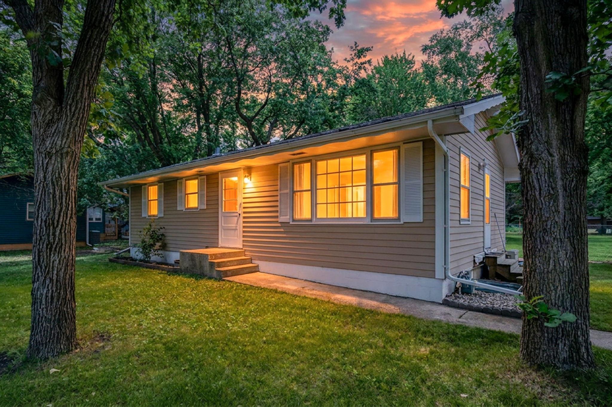 15524 Larch St NW, Andover, MN 55304