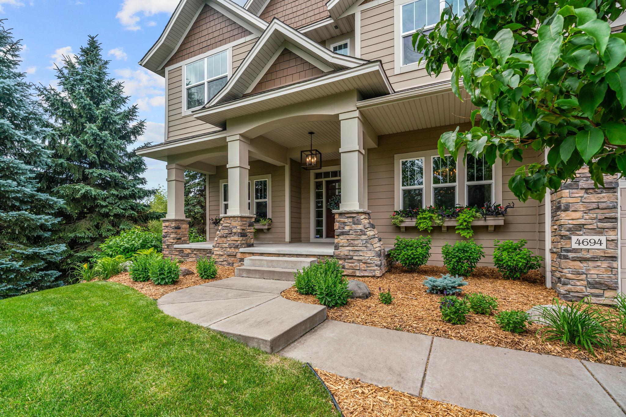 4694 Bluebell Trl N, Medina, MN 55340