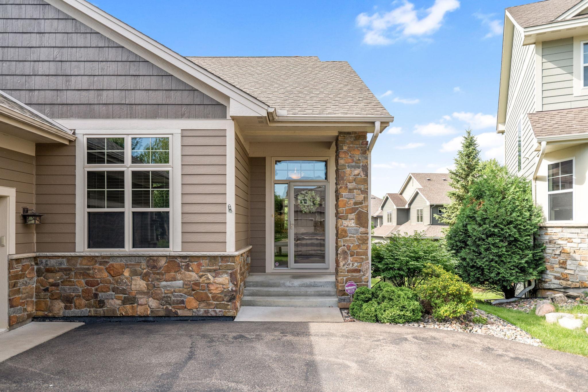 15809 50th Pl N, Plymouth, MN 55446