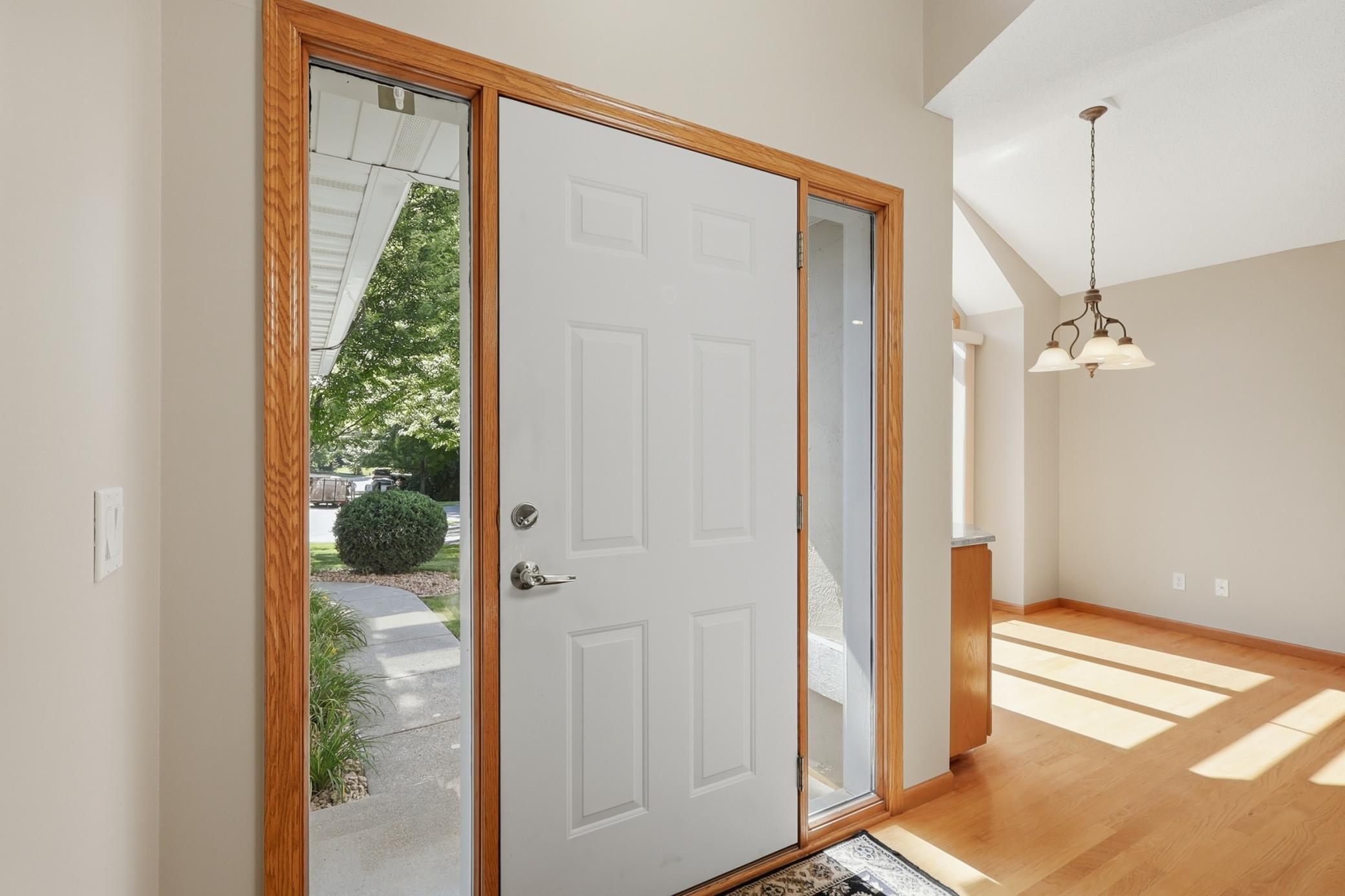 1885 Magnolia Ln N, Plymouth, MN 55441