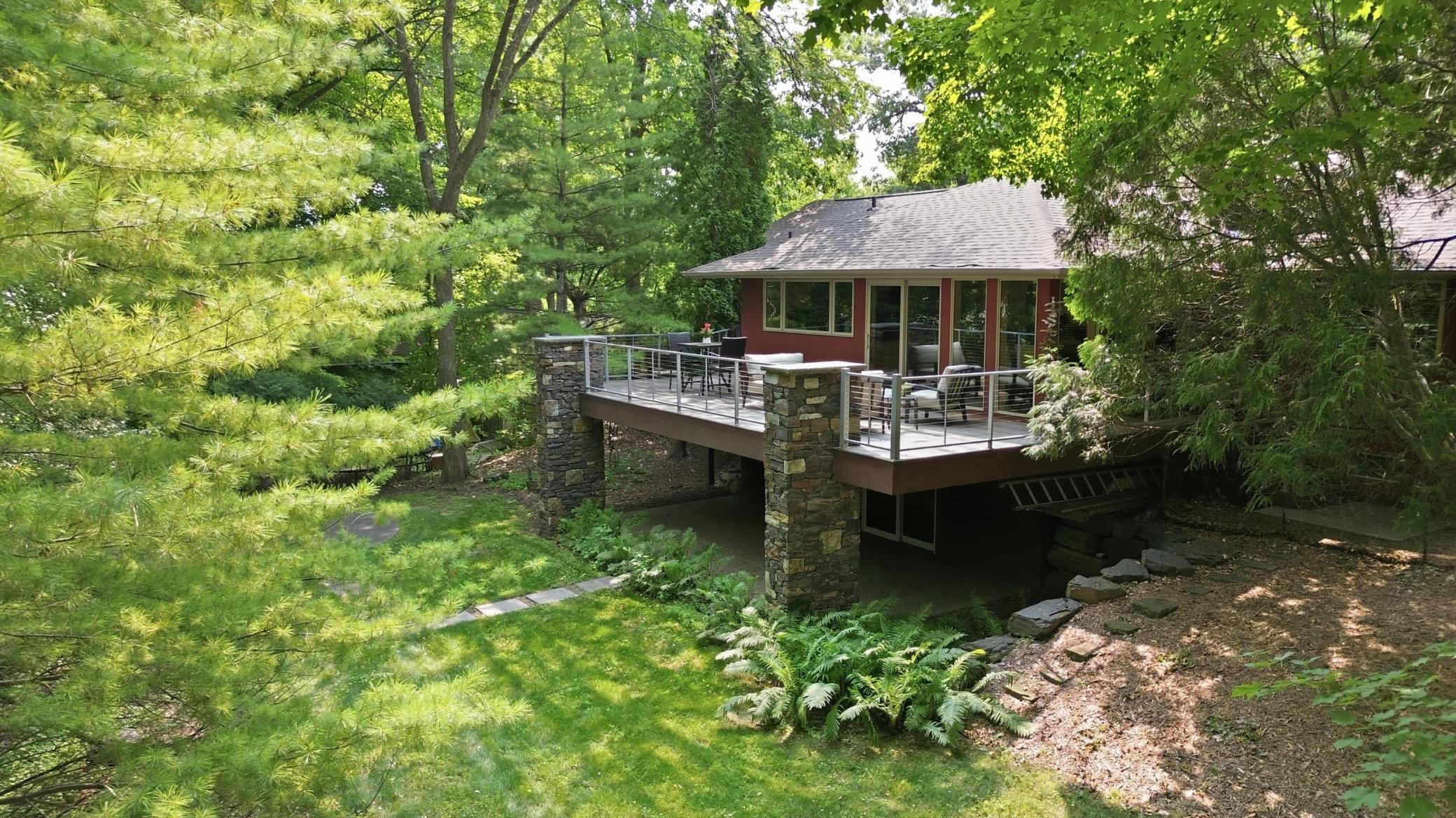 18416 Ridgewood Rd, Minnetonka, MN 55391