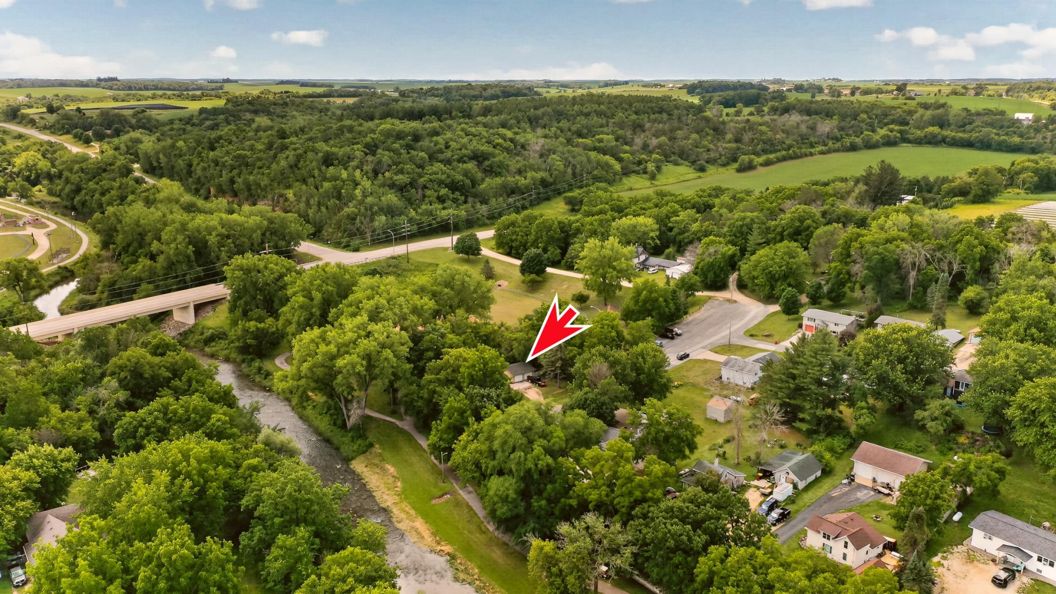 313 Cherry St W, Mazeppa, MN 55956