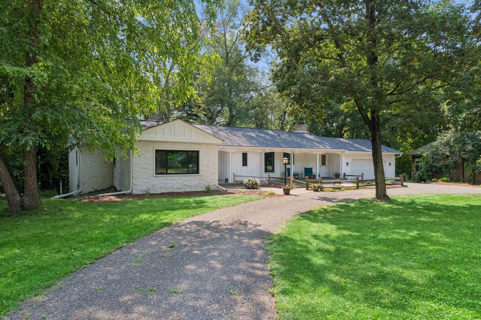 16805 Linden Dr, Minnetonka, MN 55345