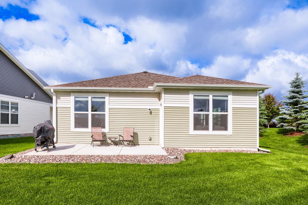 10298 Elm Ln, Rogers, MN 55374