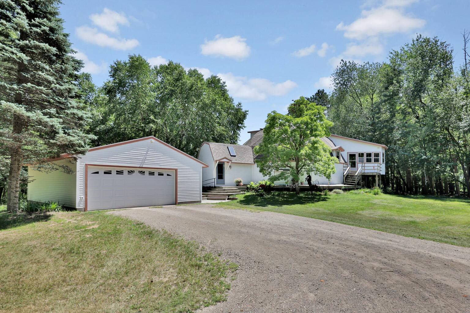 22513 Sunrise Rd NE, Stacy, MN 55079