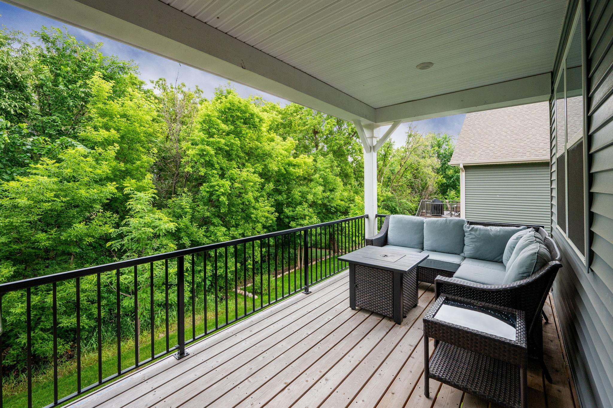 19136 Grass Lake Trl, Rogers, MN 55374