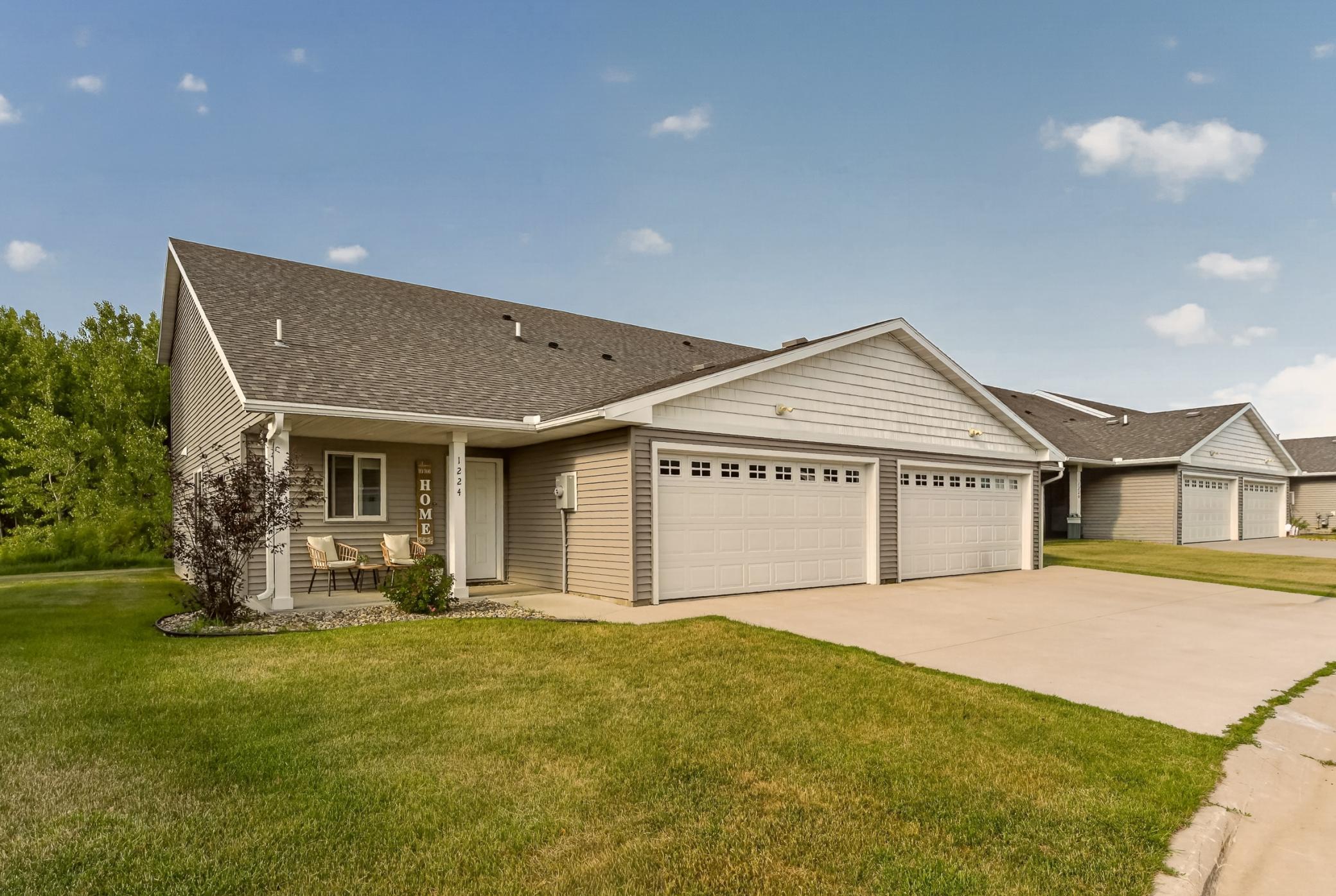 1224 Sundance Ct NE, Byron, MN 55920