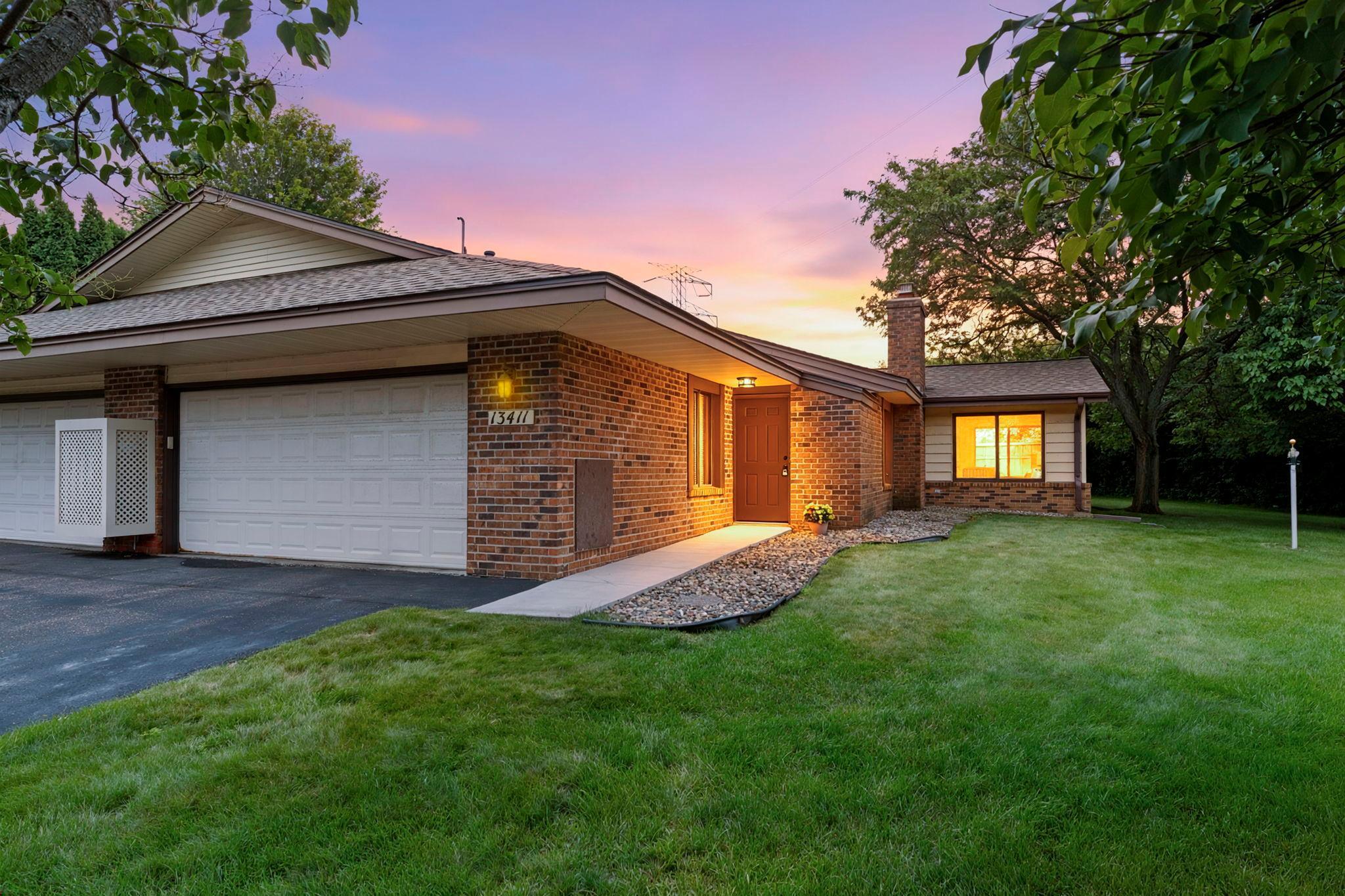 13411 Pepperwood Cir, Minnetonka, MN 55305