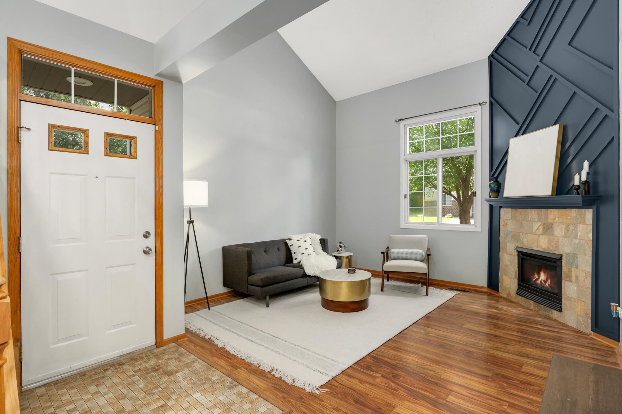 8419 Cortland Rd, Eden Prairie, MN 55344
