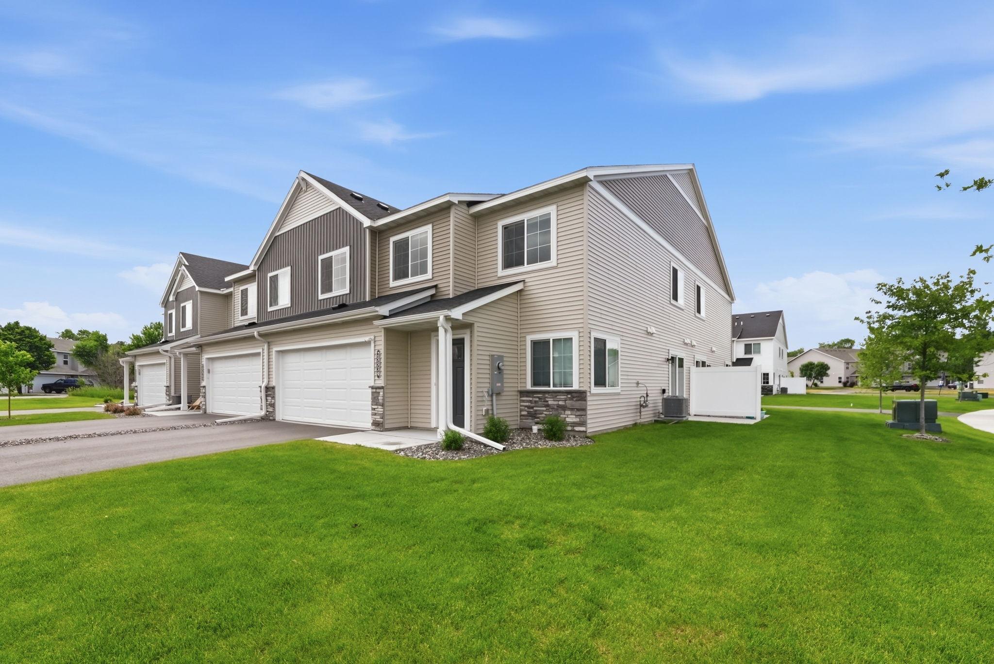 25539 Pine Ridge Rd, Zimmerman, MN 55398