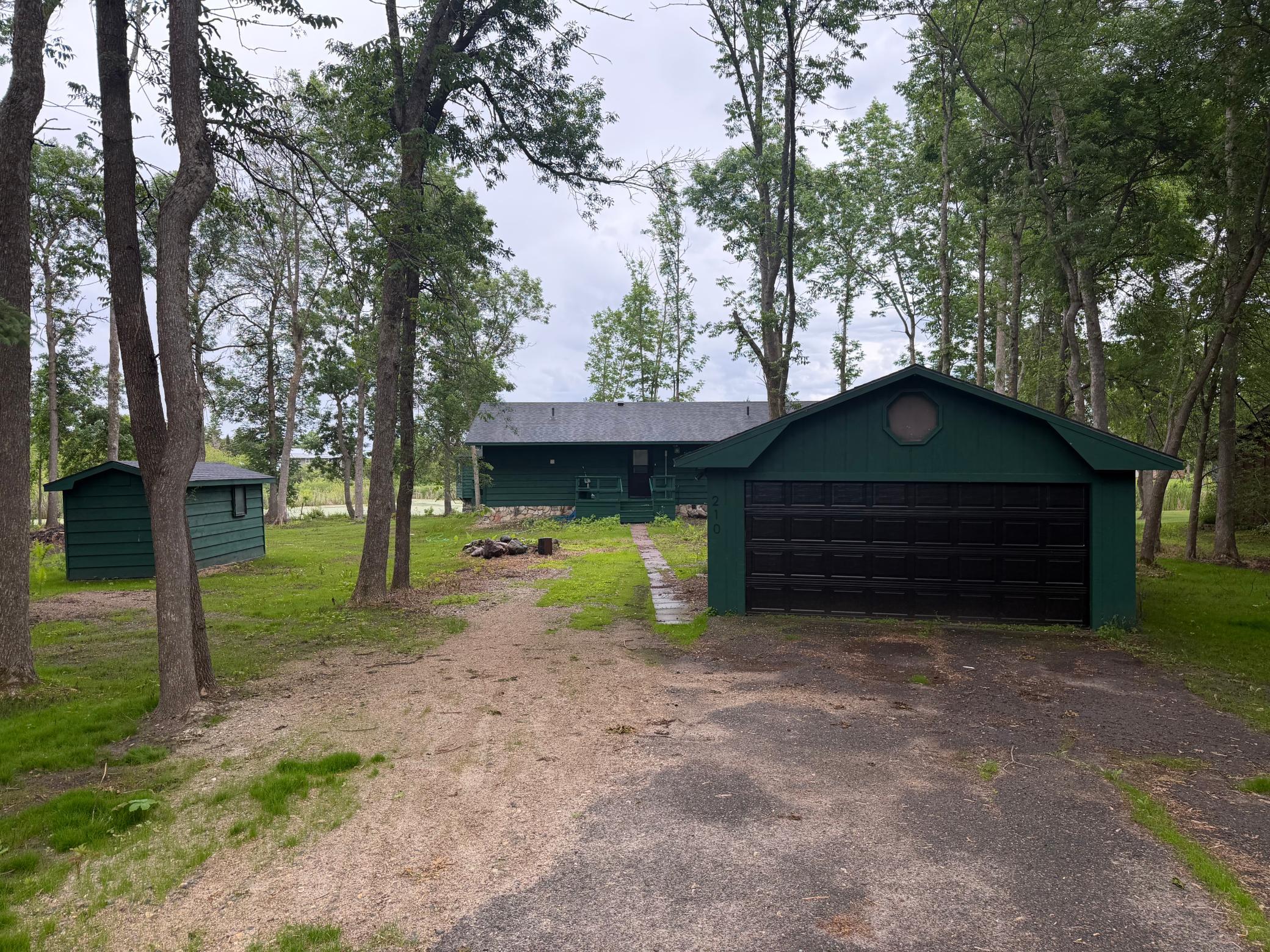 210 Oak Rd, Warroad, MN 56763