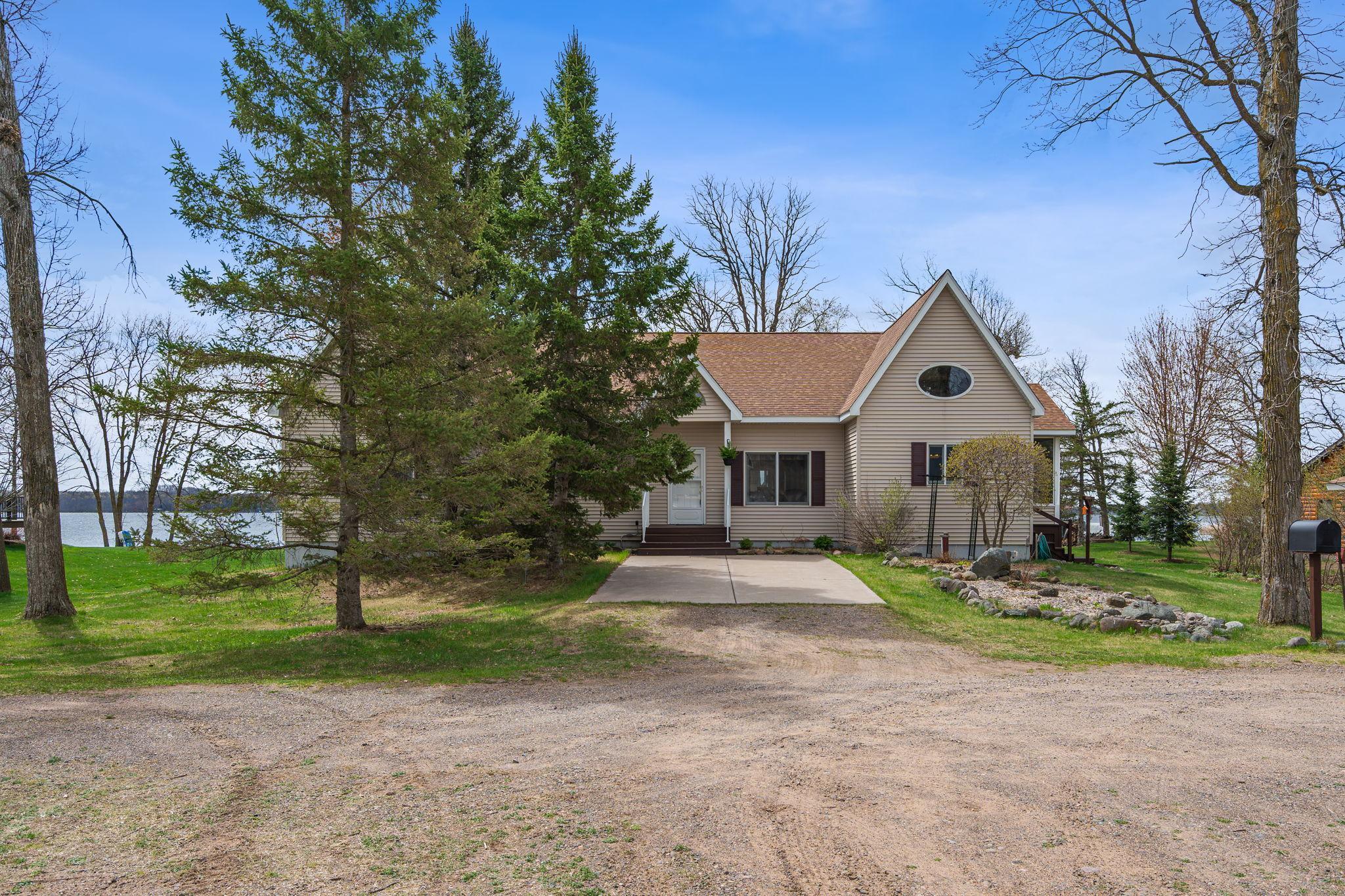 2282 71st St, Luck, WI 54853