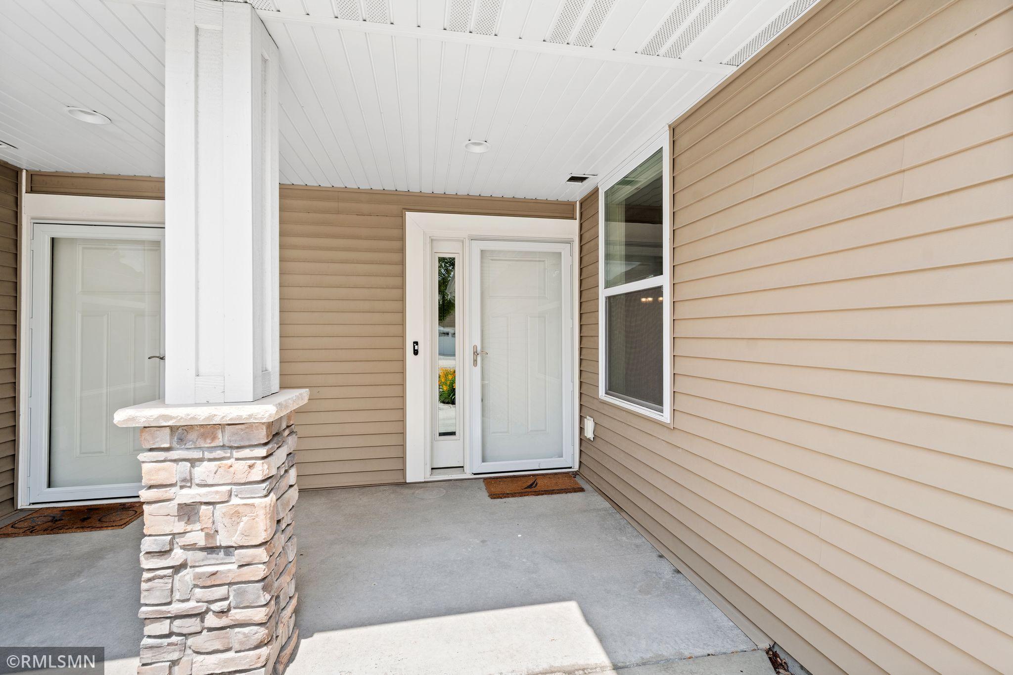 605 Liberty Way, Vadnais Heights, MN 55127