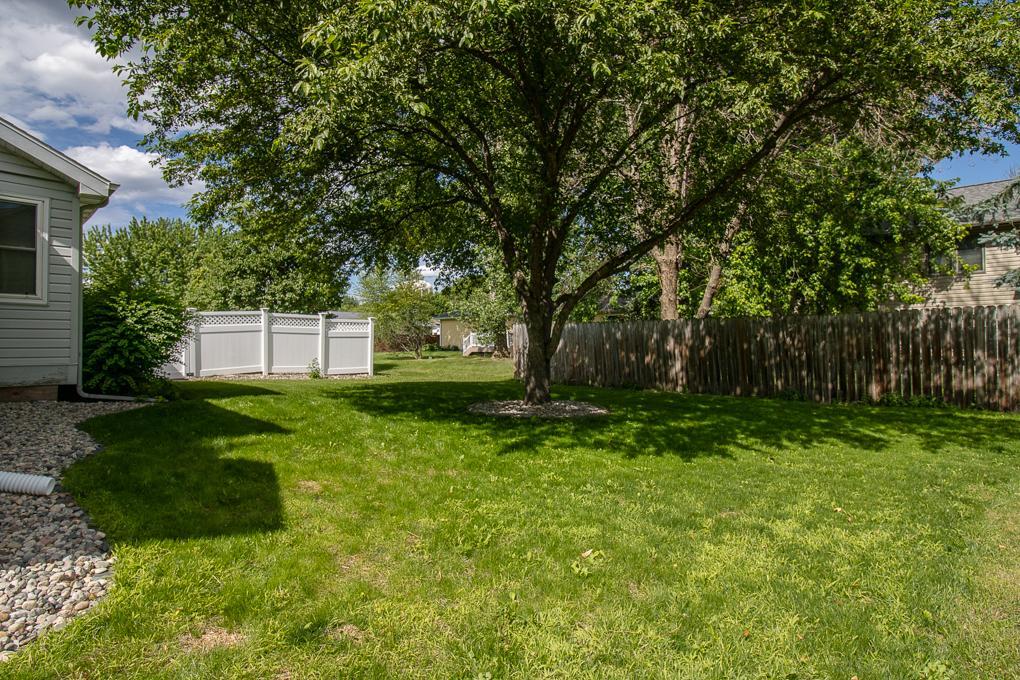 109 Creative Ct, Mankato, MN 56001