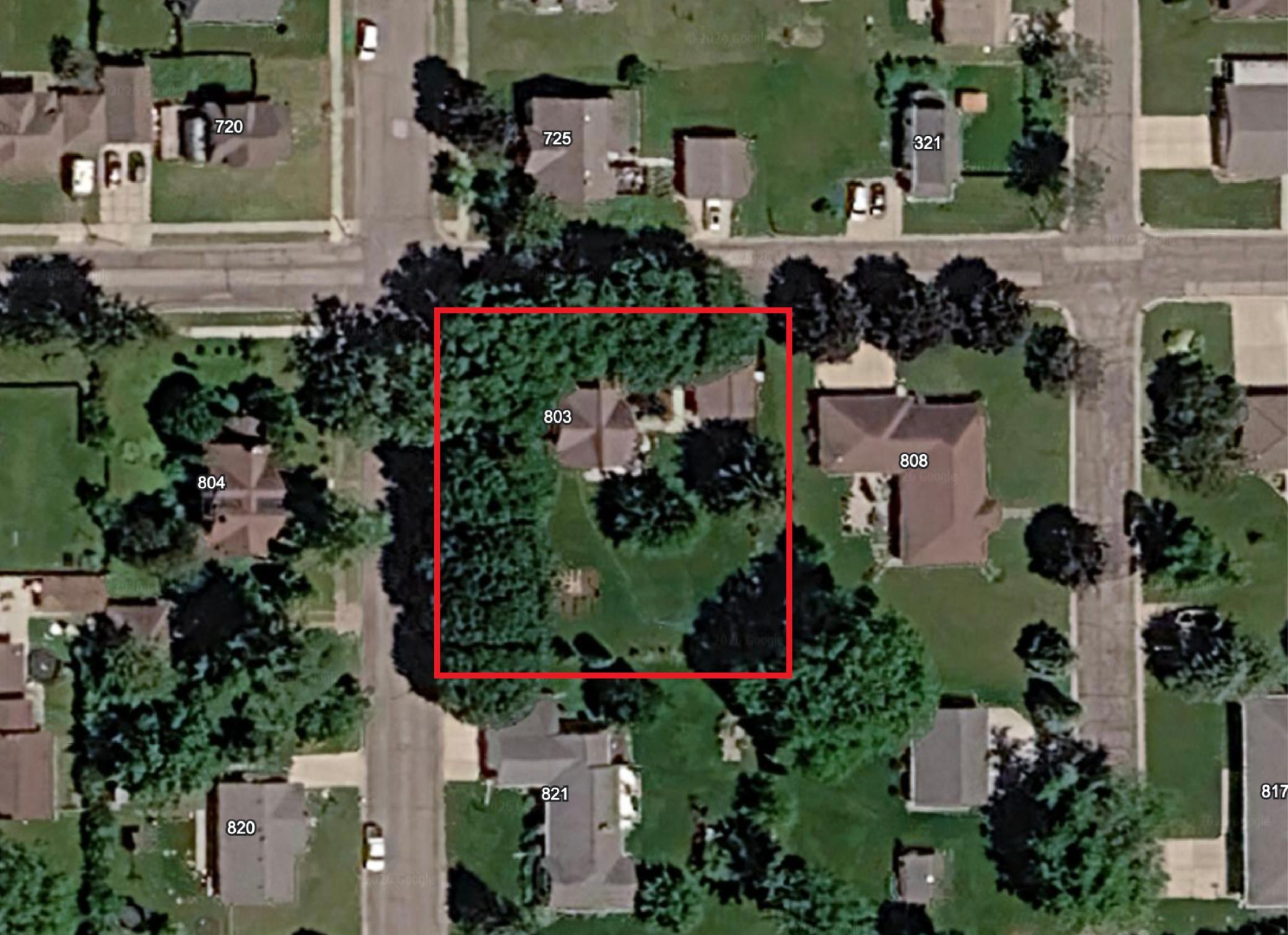 803 S Pine St, Caledonia, MN 55921