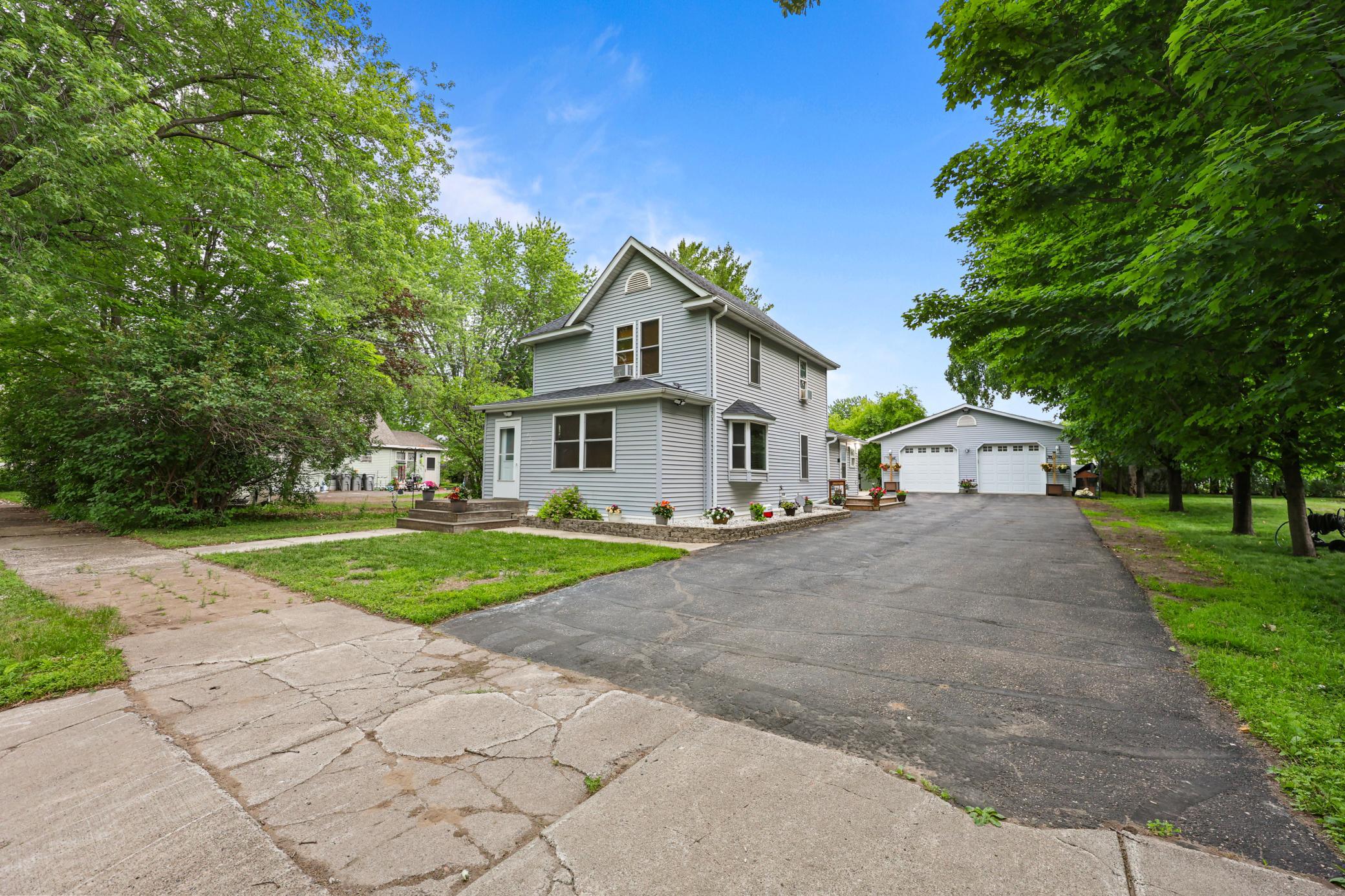 170 Cottage Grove Ave, Foley, MN 56329