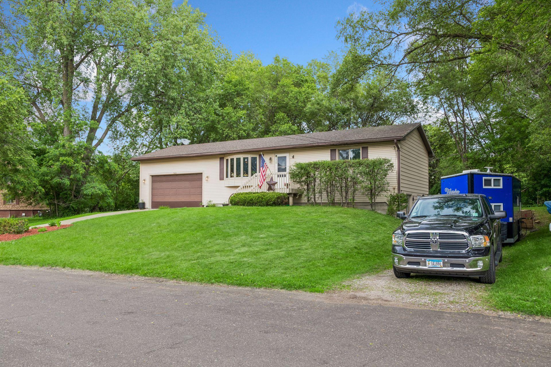 5426 Prospect Ave, White Bear Twp, MN 55110